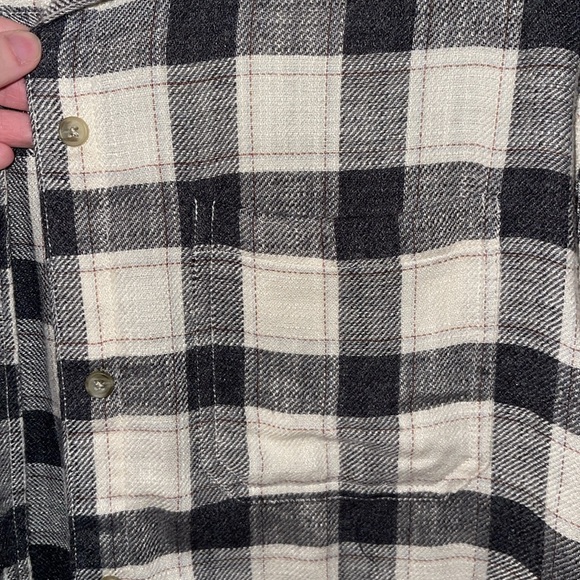 American Eagle Cropped Tan & Gray Flannel - Picture 3 of 5